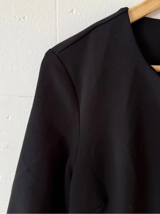 SLT | NWT Black and White Classic Quiet Luxery Top | Small - Picture 3 of 12